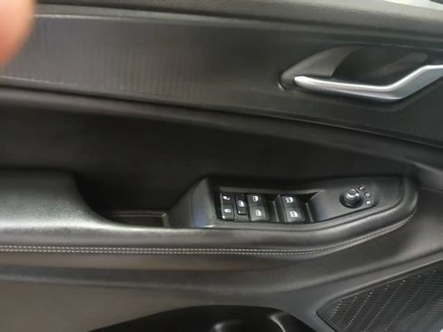 Used 2023 Jeep Grand Cherokee L Laredo AWD/4WD image 9