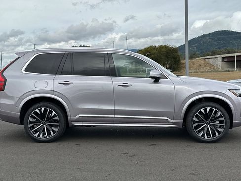 New 2026 Volvo XC90 B6 Plus w/ Protection Package Premier image 2