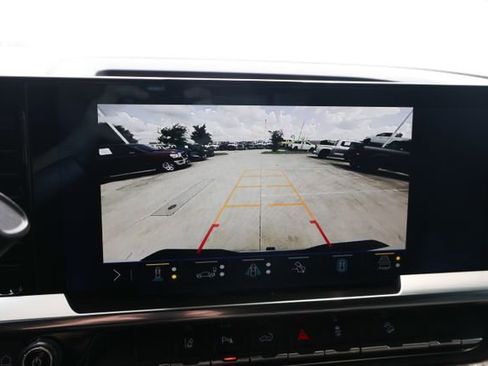 Used 2024 Chevrolet Silverado 2500 LT w/ Texas Edition AWD/4WD image 17