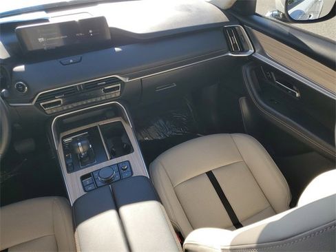 Certified 2024 MAZDA CX-90 Plug-In Hybrid w/ Premium Pkg image 16