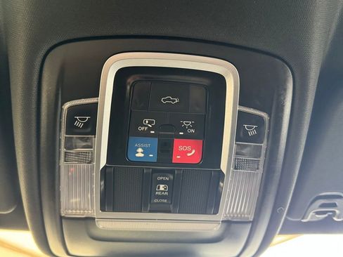 Used 2022 RAM 1500 Limited w/ Off-Road Group image 32