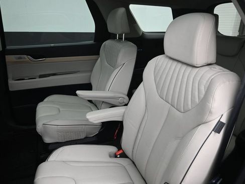 Used 2024 Hyundai Palisade Limited AWD/4WD image 29