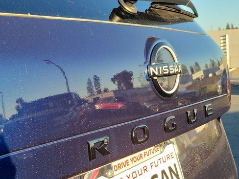 New 2026 Nissan Rogue Dark Armor FWD image 18