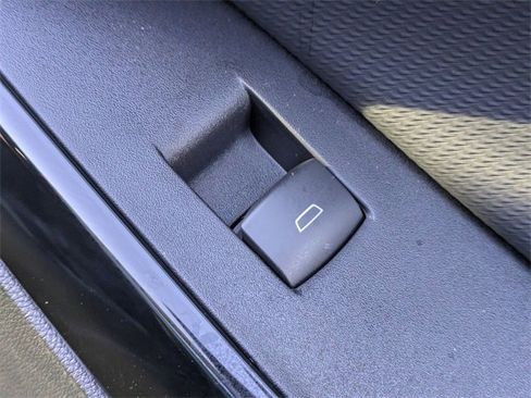 New 2026 Chevrolet Equinox LT image 33