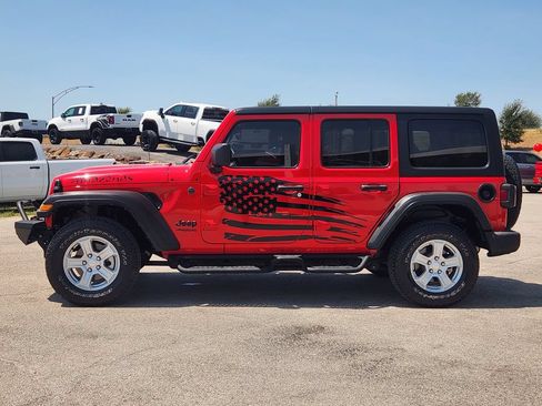Used 2022 Jeep Wrangler Unlimited Sport AWD/4WD image 4
