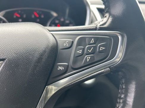 Used 2020 Chevrolet Equinox LT image 18
