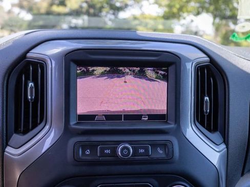 Used 2022 Chevrolet Silverado 1500 Custom image 31