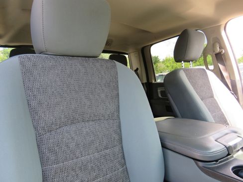 Used 2018 RAM 2500 Big Horn image 15