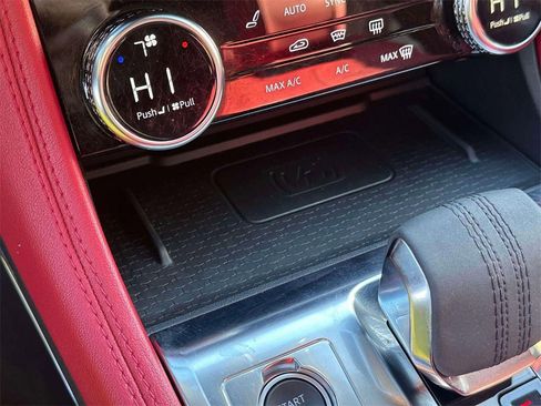 Used 2021 Jaguar F-PACE R-Dynamic S image 32