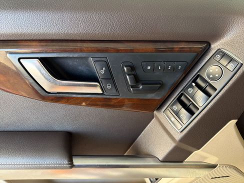 Used 2014 Mercedes-Benz GLK 350 4MATIC image 12
