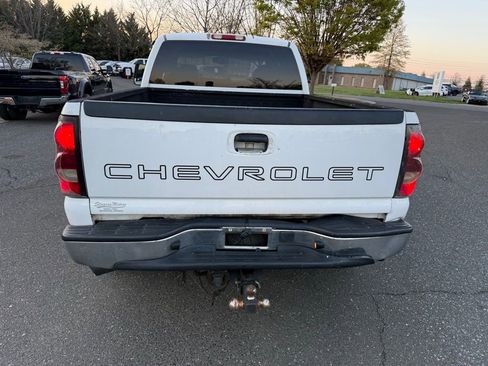 Used 2004 Chevrolet Silverado 1500 LT w/ Light Duty Power Package image 4