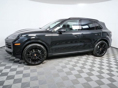 New 2026 Porsche Cayenne image 2
