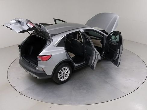 Certified 2022 Ford Escape SE AWD/4WD image 47