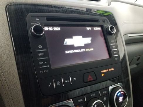 Used 2017 Chevrolet Traverse LT AWD/4WD image 6