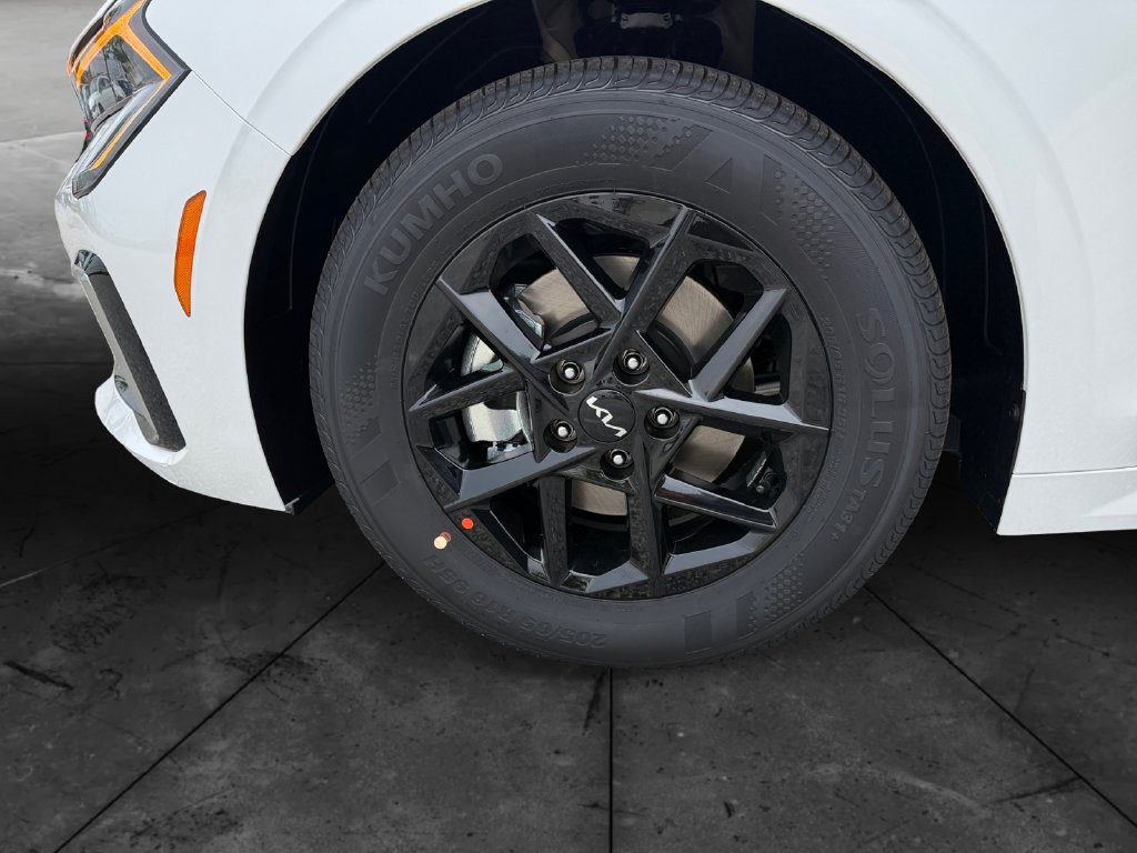 New 2026 Kia K5 LXS FWD image 14