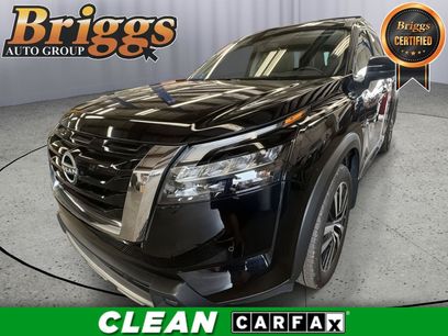 Used 2025 Nissan Pathfinder Platinum w/ Cargo Package