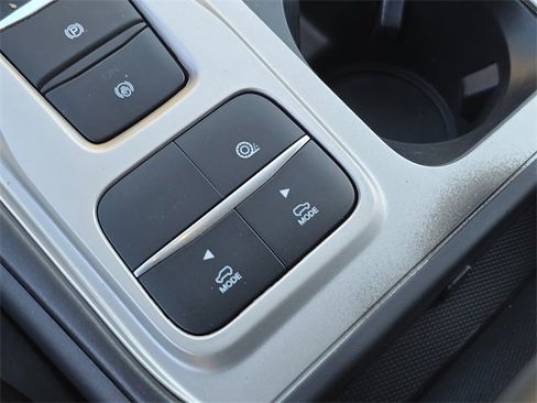 Used 2023 Ford Explorer XLT image 27