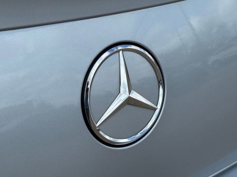 Used 2023 Mercedes-Benz E 450 4MATIC Coupe image 11