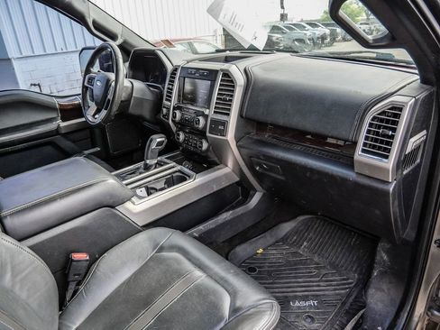 Used 2015 Ford F150 Platinum w/ Equipment Group 701A Luxury image 17