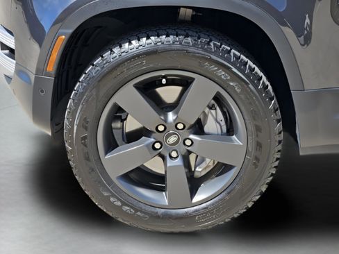 Used 2024 Land Rover Defender 110 S image 13