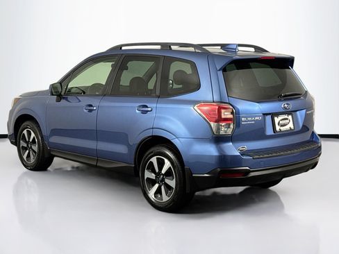 Used 2018 Subaru Forester 2.5i Premium w/ All-Weather Package AWD/4WD image 9