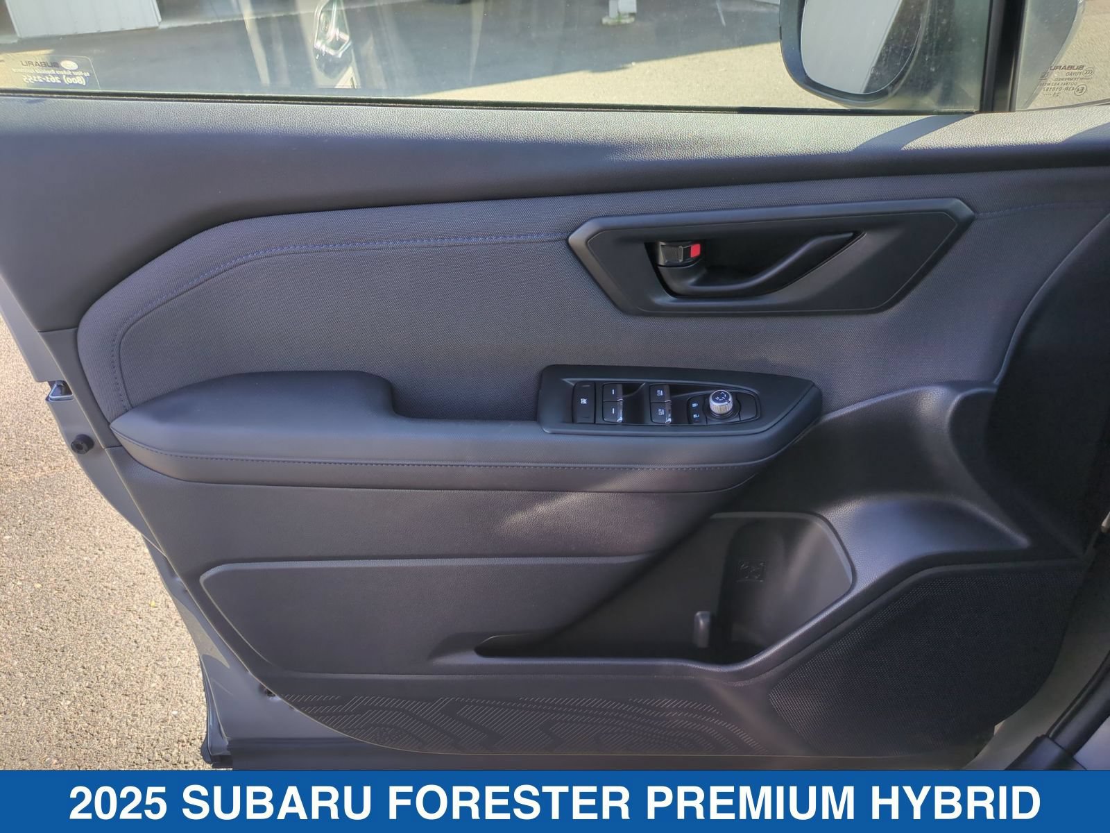 Certified 2025 Subaru Forester Premium AWD/4WD image 12