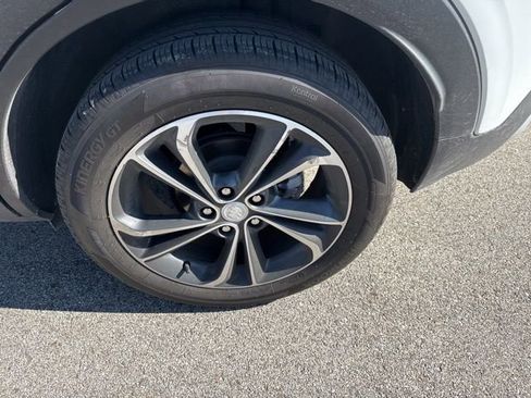 Used 2022 Buick Encore GX Select image 9