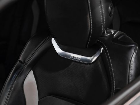 Used 2018 Chevrolet Camaro SS image 33