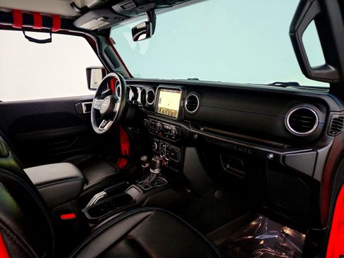 Used 2022 Jeep Wrangler Unlimited Rubicon 4xe image 34