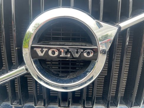 Used 2016 Volvo XC90 T5 Momentum image 35