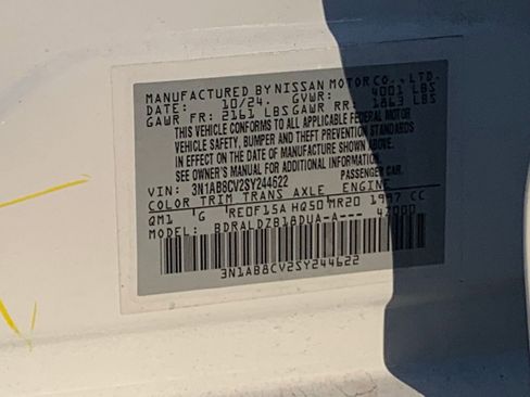 Used 2025 Nissan Sentra SV image 10