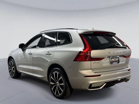 Used 2025 Volvo XC60 B5 Plus AWD/4WD image 12