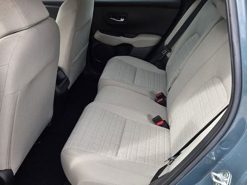 Used 2024 Honda HR-V LX image 11