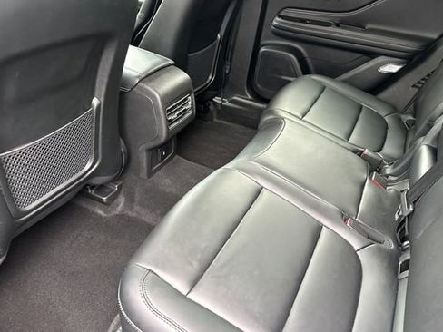Used 2025 Lincoln Corsair FWD w/ Rear Removable Package Tray image 11