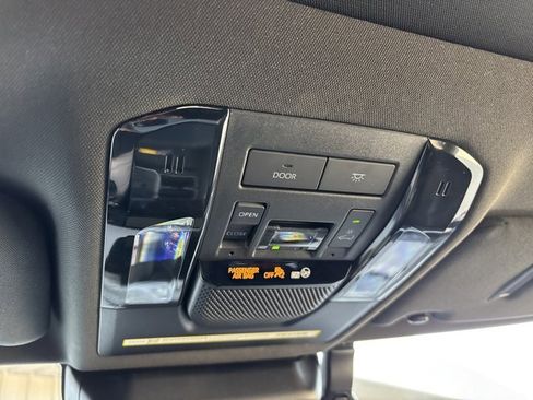 Used 2025 Lexus GX 550 image 50