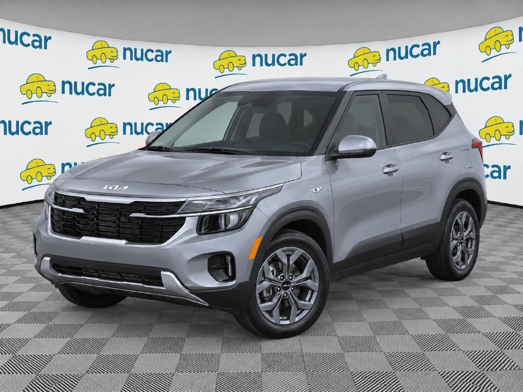 Used 2024 Kia Seltos LX AWD/4WD image 1