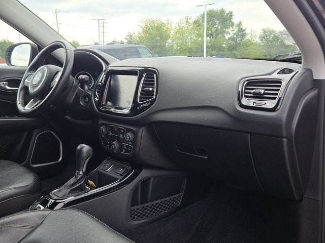 Used 2018 Jeep Compass Limited w/ Navigation Group FWD image 5