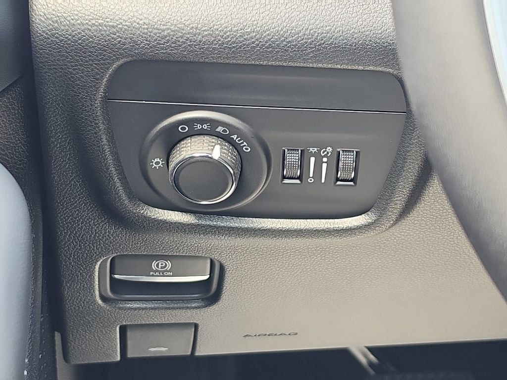 New 2026 Jeep Grand Cherokee L 4WD image 26