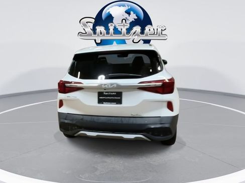 Certified 2022 Kia Seltos LX image 8