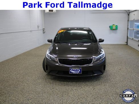 Used 2018 Kia Forte LX image 9