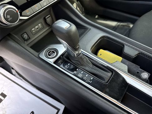 Used 2024 Nissan Sentra SV image 21