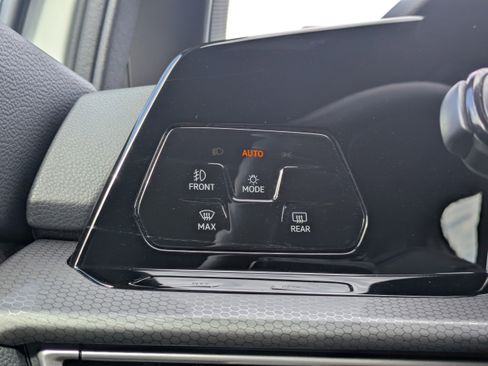Certified 2023 Volkswagen GTI SE FWD image 26