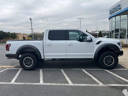 Used 2017 Ford F150 Raptor w/ Equipment Group 802A Luxury image 7
