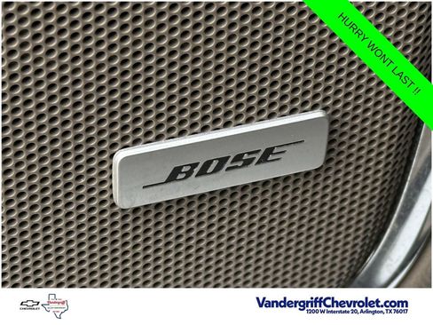 Used 2017 Chevrolet Suburban LT RWD image 17