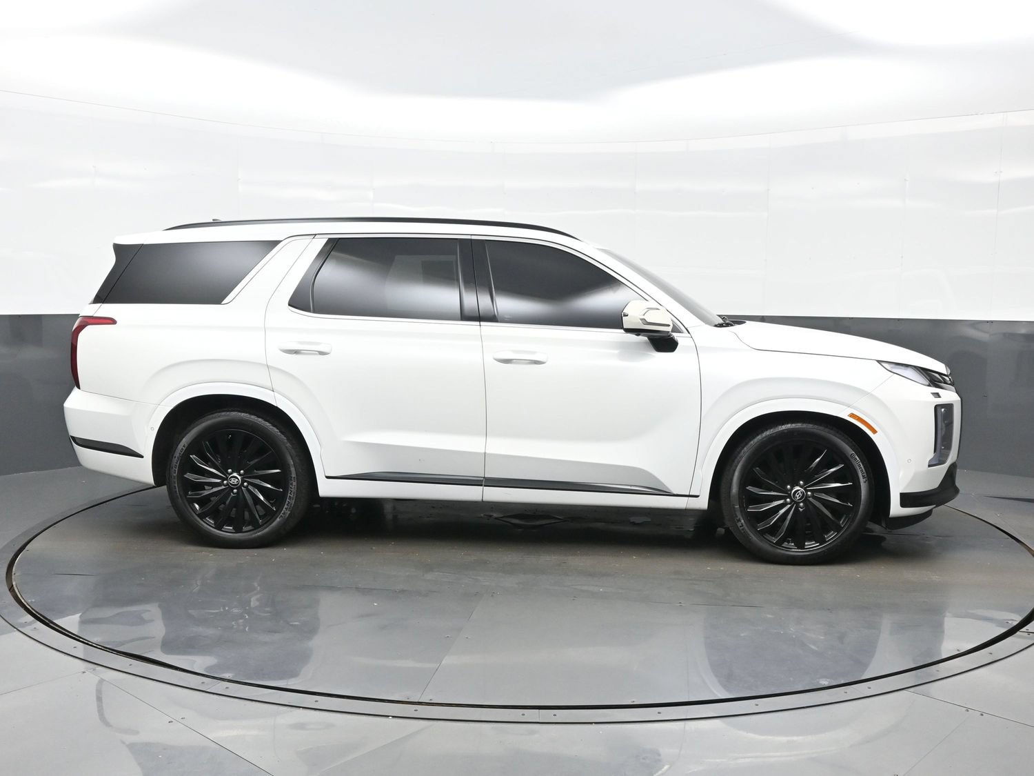 Certified 2024 Hyundai Palisade Calligraphy AWD/4WD image 7