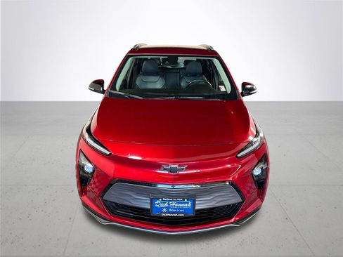 Used 2023 Chevrolet Bolt EUV LT w/ Convenience Package image 3