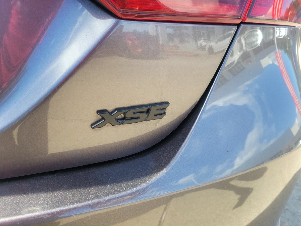 Certified 2021 Toyota Camry XSE FWD image 10