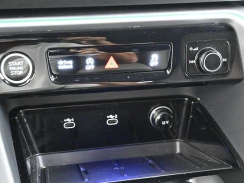 Used 2025 Audi Q5 Premium Plus AWD/4WD image 23