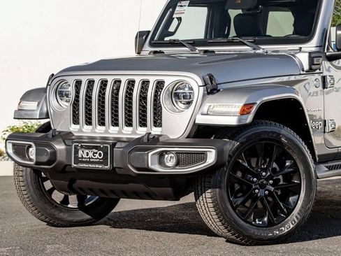 Used 2021 Jeep Wrangler Unlimited Sahara w/ Cold Weather Group AWD/4WD image 2