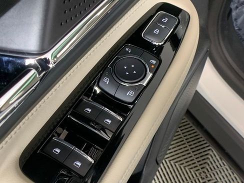 New 2025 Lincoln Corsair Grand Touring w/ Equipment Group 302A AWD/4WD image 29